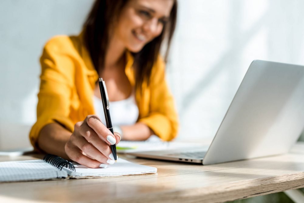 Teletrabaja con dropshipping
